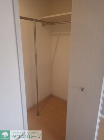 ロイヤルパークス新田の物件内観写真